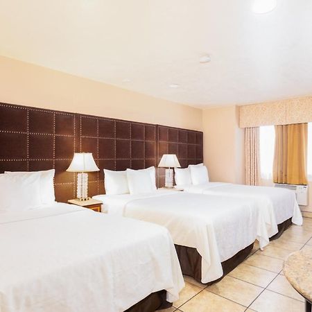 Hotel Baja Сан-Диего Экстерьер фото