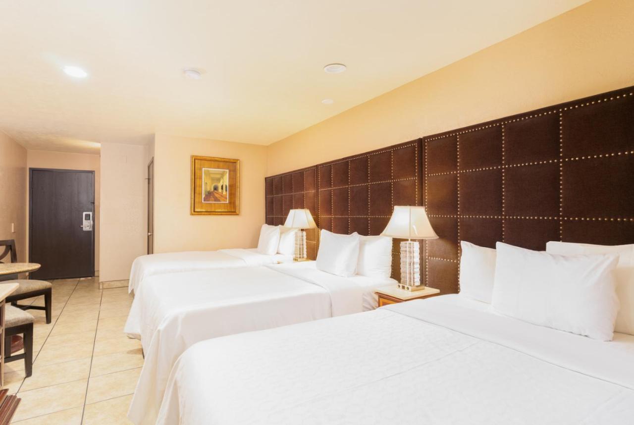 Hotel Baja Сан-Диего Экстерьер фото