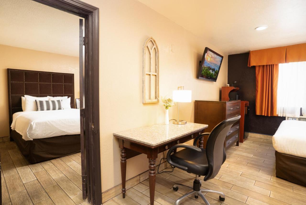 Hotel Baja Сан-Диего Экстерьер фото